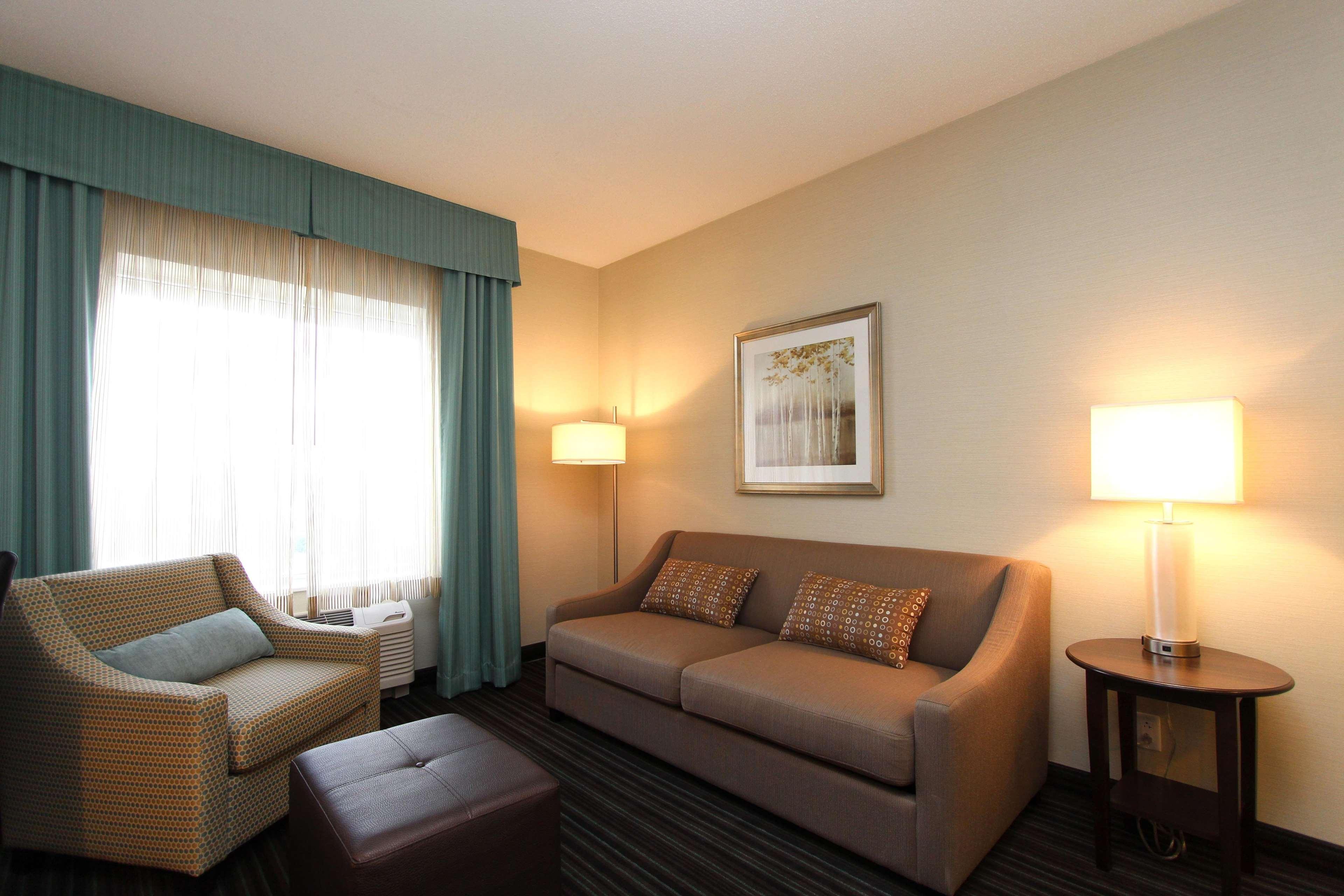 Hampton Inn & Suites By Hilton St. John'S Airport Exterior foto